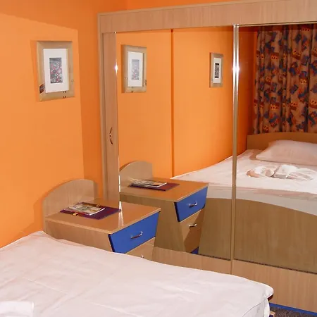 222 Hotel 2*